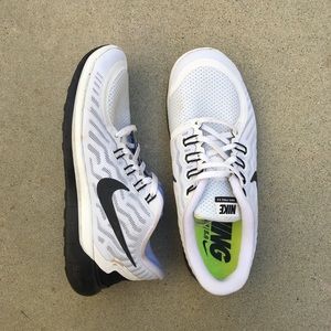 Nike Free Run 5.0 Barefoot Ride (Size 7.5)